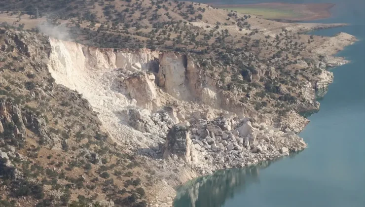 Siirt’te Heyelan Sonrası Arama Çalışmaları Devam Ediyor